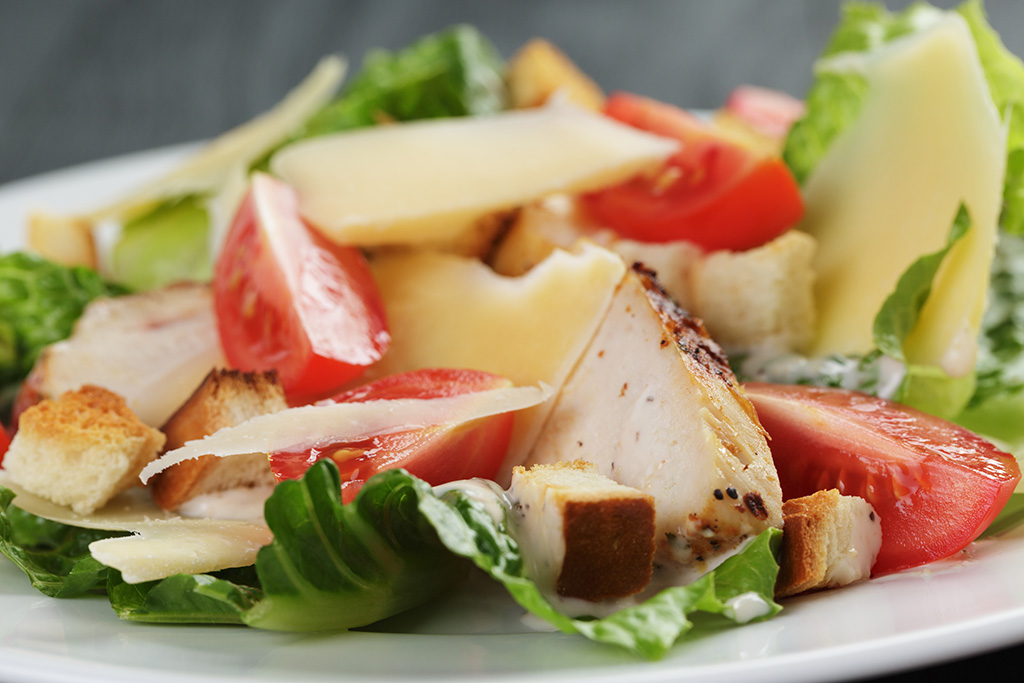 Estero micro markets and healthy vending machines